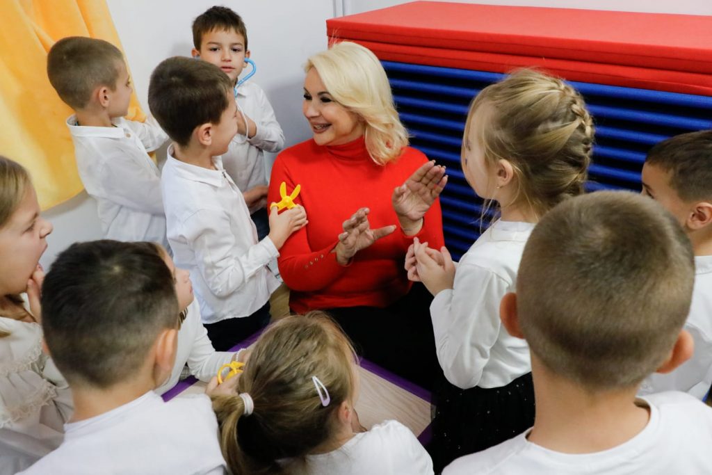 Министарка Кисић отворила вртић у Приликама крај Ивањице