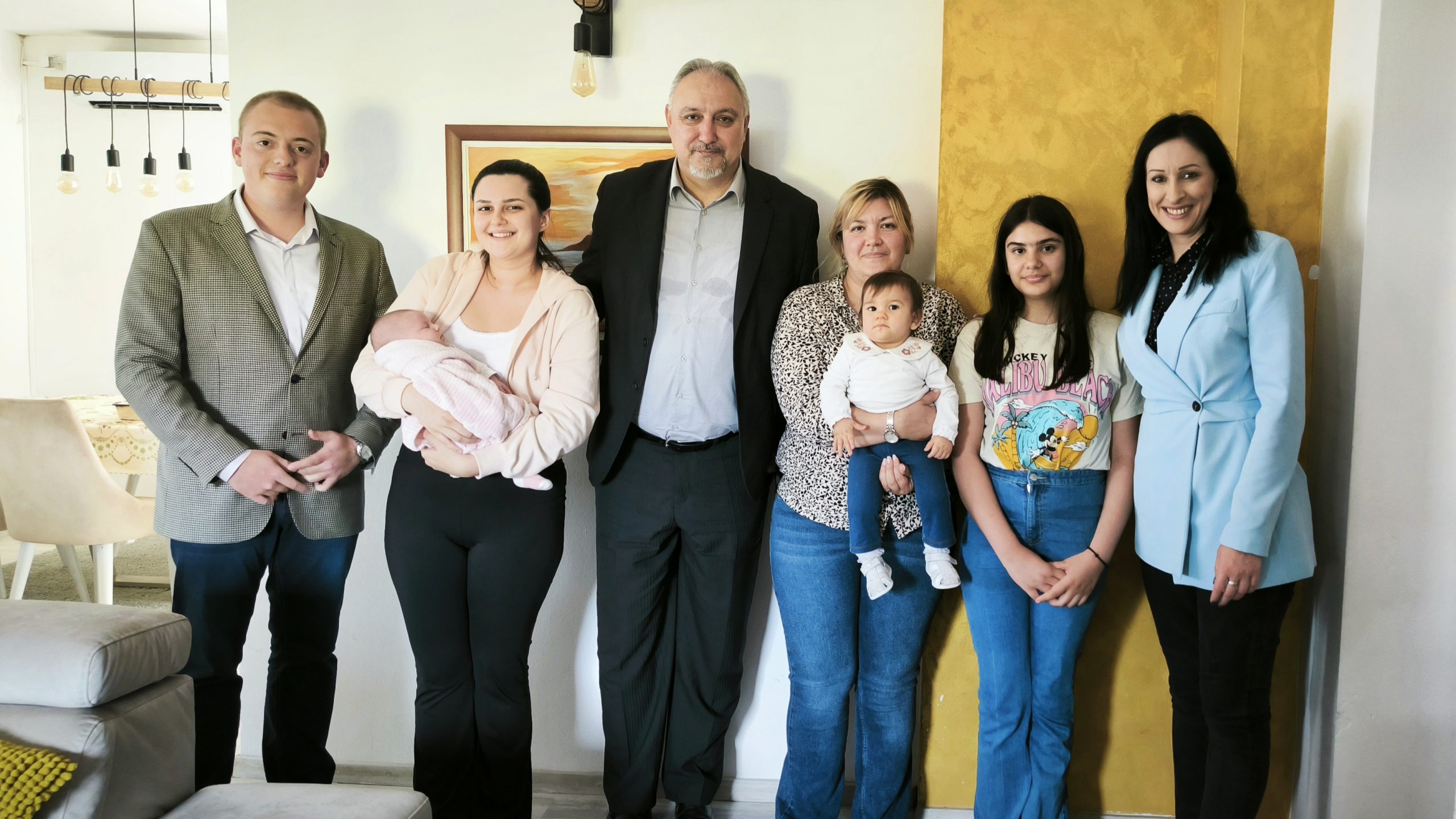 Жарић Ковачевић: Обавеза свих нас је да заштитимо децу