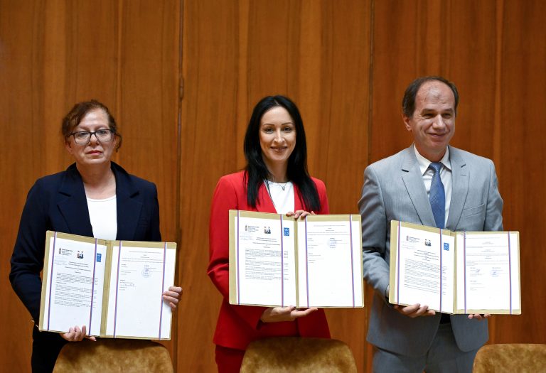 DANIJELA MILOSAVLJEVIÆ, JELENA ARIÆ KOVAÈEVIÆ I JAKUP BERIA