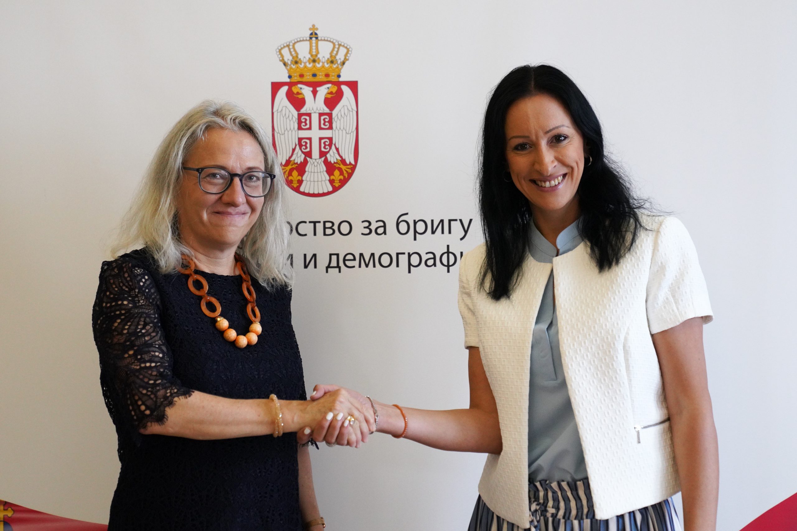 Beograd, 3. septembra 2025. - Ministar za brigu o porodici i demografiju Jelena ariæ Kovaèeviæ sastaæe se sa ambasadorom vajcarske Konfederacije u Beogradu An Lugon - Mulen. FOTO TANJUG/ JADRANKA ILIÆ/bs