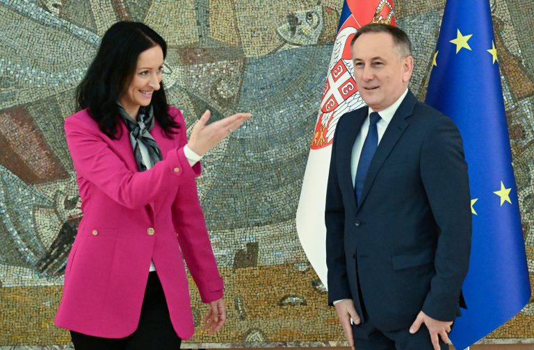 JELENA ARIÆ KOVAÈEVIÆ, JOEF MAÐAR