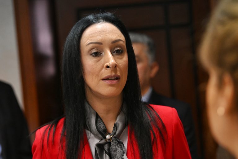 JELENA ARIÆ KOVAÈEVIÆ