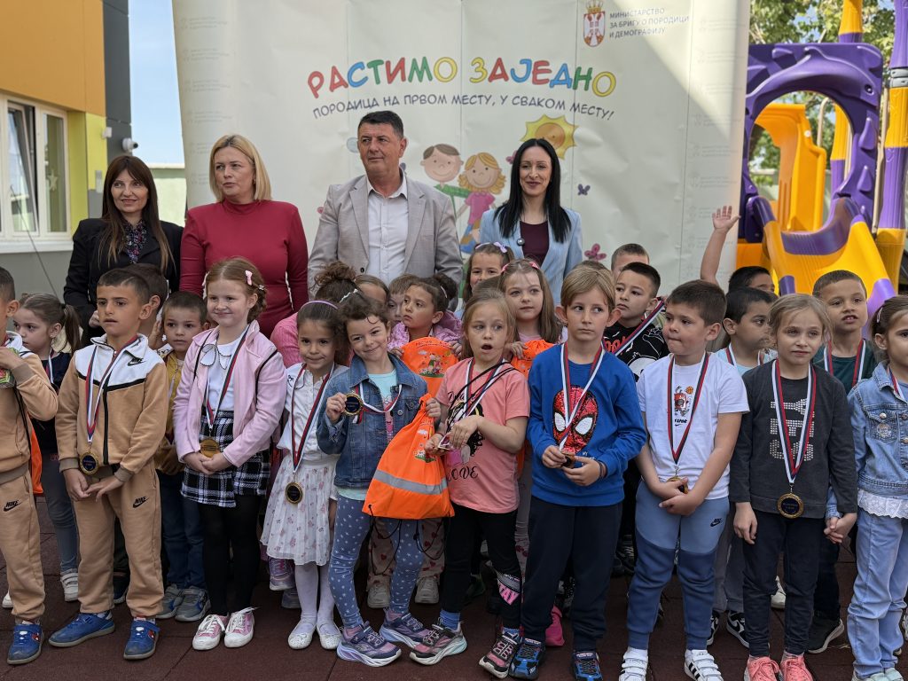 Пећинци прва станица нове кампање Министарства за бригу о породици и демографију „Растимо заједно: Породица на првом месту, у сваком месту“