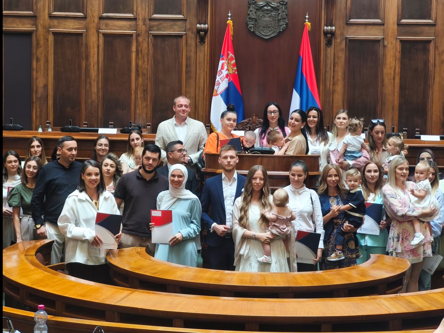 Жарић Ковачевић: Држава уз породице на путу до првог дома, уручена 53 нова решења